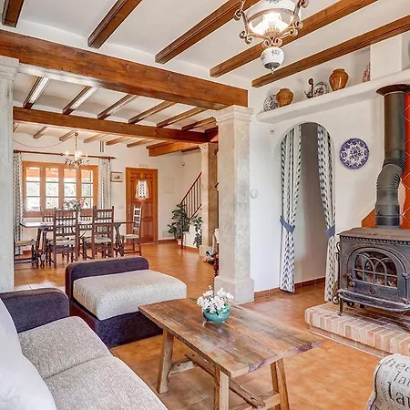 Charming With A Fabulous Garden In By Renthousing * Pollensa